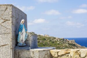 Santa Maria a Mare: Madonna an einem Strand gefunden