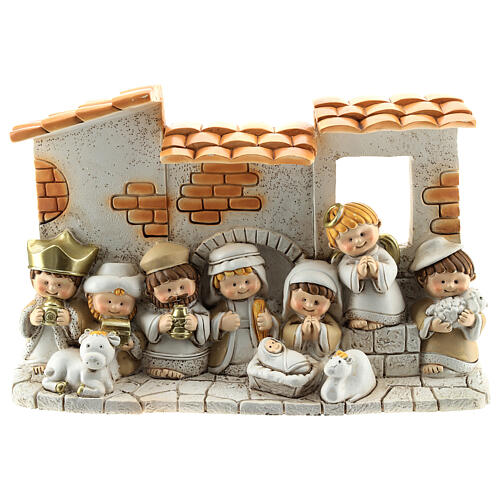 krippenhauschen aus harz mit 10 figuren fur kinder 10x15 cm